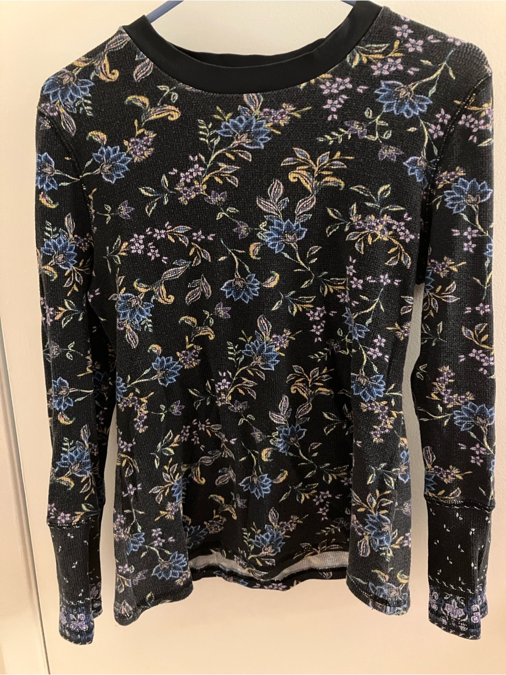 Sundance Black Long-Sleeve Floral Waffle Knit Top with Velvet Trim and Buttons - Picture 3 of 7